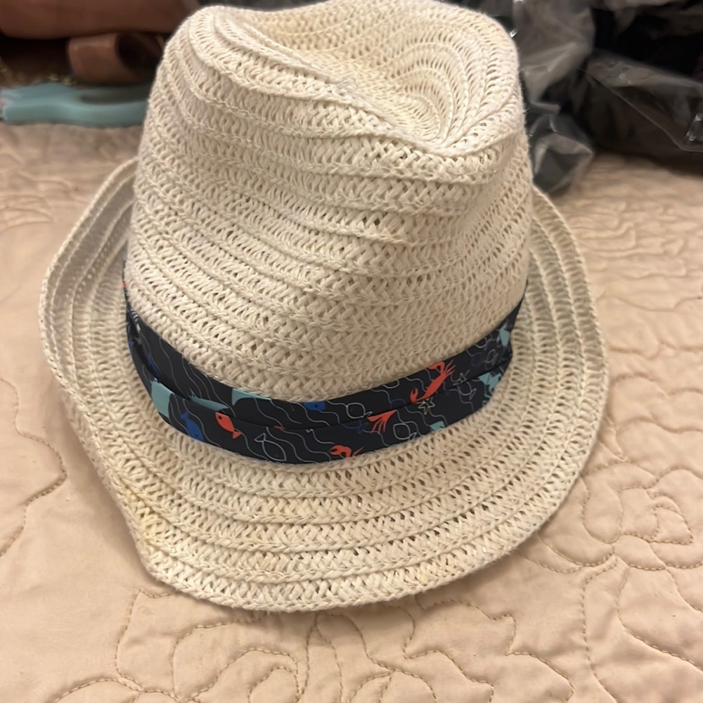 Little boys straw hat so adorable used in good shape